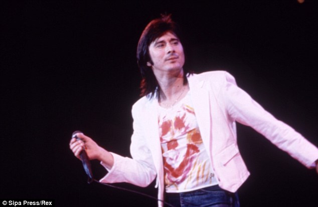 The voice Steve Perry.jpg